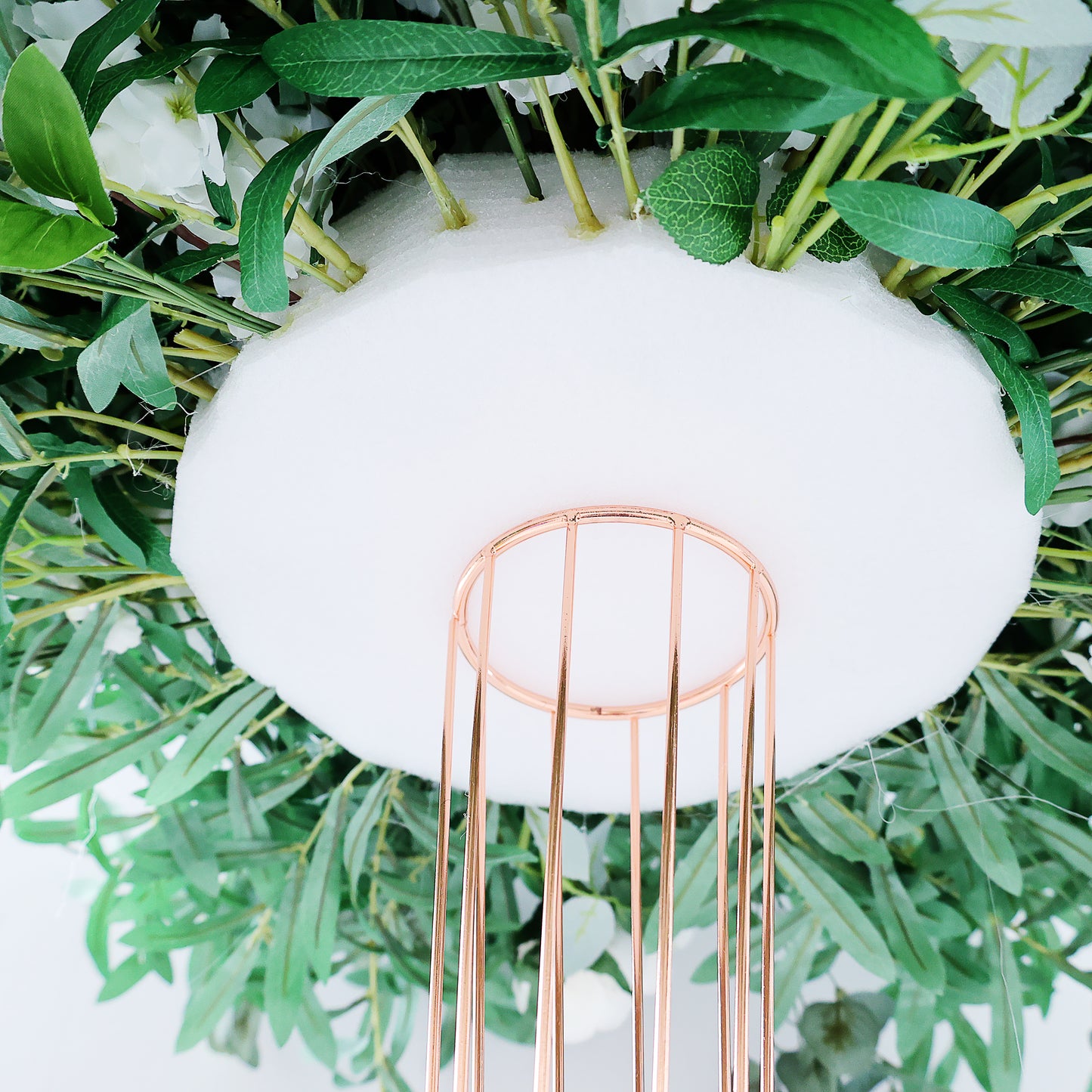 FL-067 Hot Selling Geogous Flower Table Centerpiece Stand For Wedding Decoration Silk Flower Arrangement And Backdrop